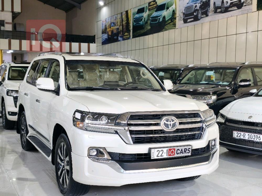 تويوتا لاندكروزر